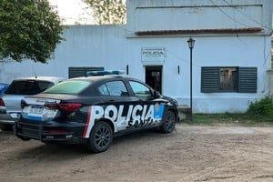 La policía continúa con operativos en la zona y se espera que en las próximas horas se logren más detenciones.