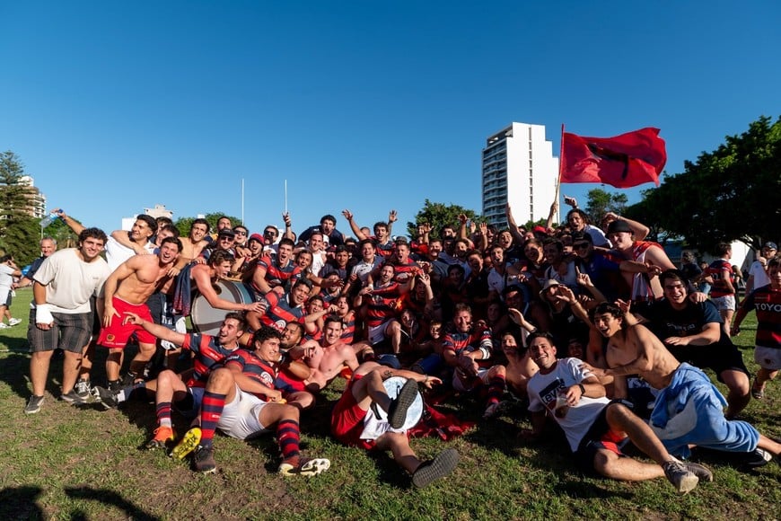 Festejo de título para La Tablada.