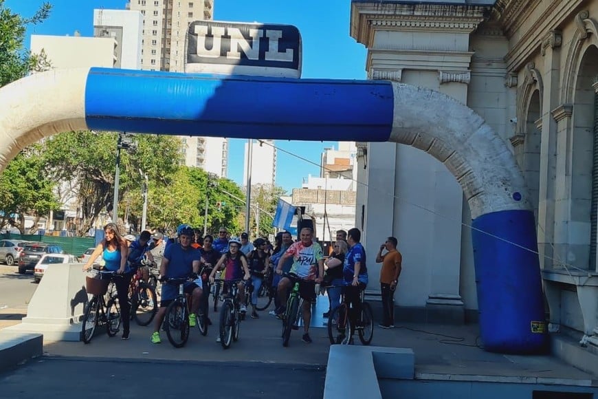 Bicicleteada en defensa de la universidad pública. Crédito: Gentileza