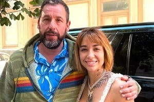 Un inesperado video de María Becerra conversando con Adam Sandler en Nueva York revolucionó las redes (Foto: Instagram /mariabecerra)