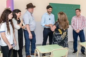 “Por mandato del gobernador Maximiliano Pullaro, priorizamos las escuelas para que todas tengan las condiciones de infraestructura adecuadas con el fin de fortalecer los aprendizajes”, sostuvo el ministro de Educación, José Goity.