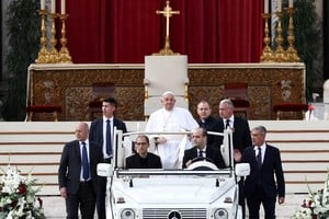 Pope Francis leaves after a mass to canonise fourteen new saints including Spanish Father Manuel Ruiz Lopez in St. Peter's Square at the Vatican, October 20, 2024. REUTERS/Guglielmo Mangiapane