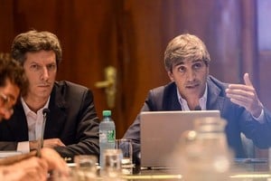 Caputo acudirá junto al presidente del Banco Central (BCRA), Santiago Bausili y otros miembros de su equipo. Foto: Agencia