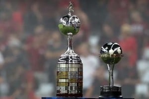 Luego del entrenamiento matutino del lunes, el plantel de River llegó a Belo Horizonte con el objetivo de llevarse un resultado positivo de la ida de las semifinales de la Copa Libertadores ante Atlético Mineiro.