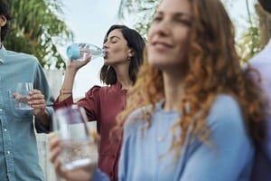 Se estima que cada argentino consume un promedio de 46 litros de agua con gas por año.