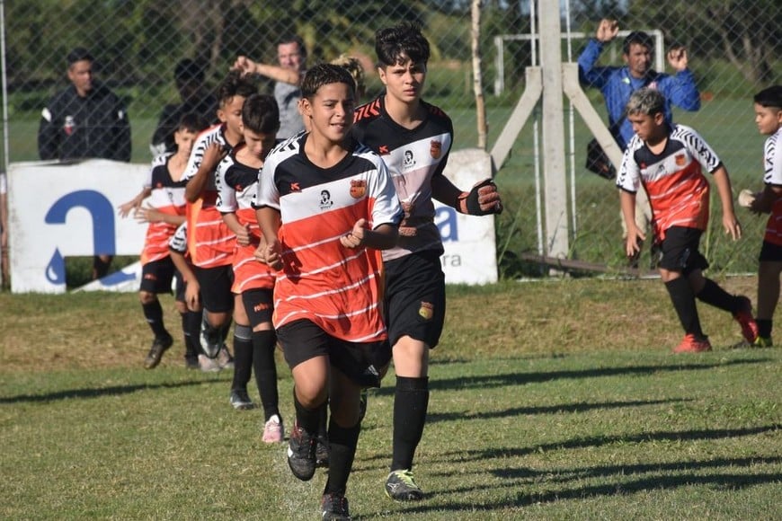 Los protagonistas. Niños y niñas de Santa Fe y la zona le darán el color y la alegría que el torneo necesita. Crédito: Flavio Raina.