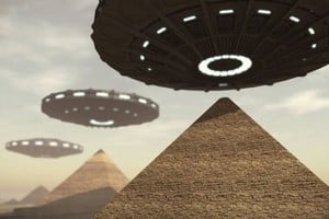 Es gracioso y entretenido pensar que alienígenas construyeron las pirámides de Egipto, pero de ahí a considerar que es remotamente posible nos podría llevar a rincones muy oscuros de la ignorancia, que siempre es atrevida. Crédito: Gentileza.