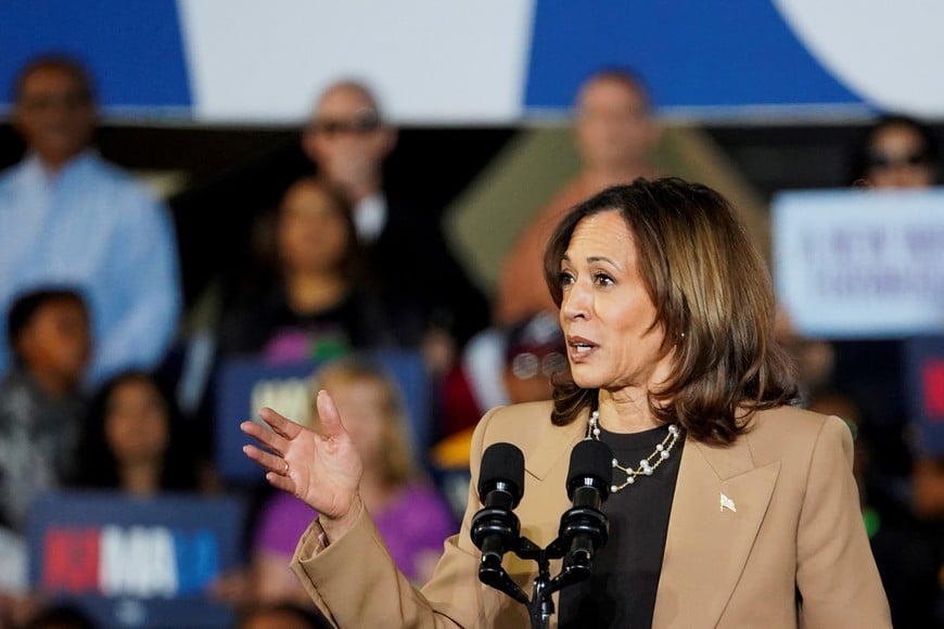 Democratic presidential nominee U.S. Vice President Kamala Harris speaks as she attends her campaign rally in Atlanta, Georgia, U.S., October 24, 2024. REUTERS/Megan Varner