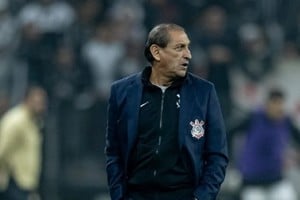 El entrenador argentino del Corinthians de Brasil, Ramón Díaz.