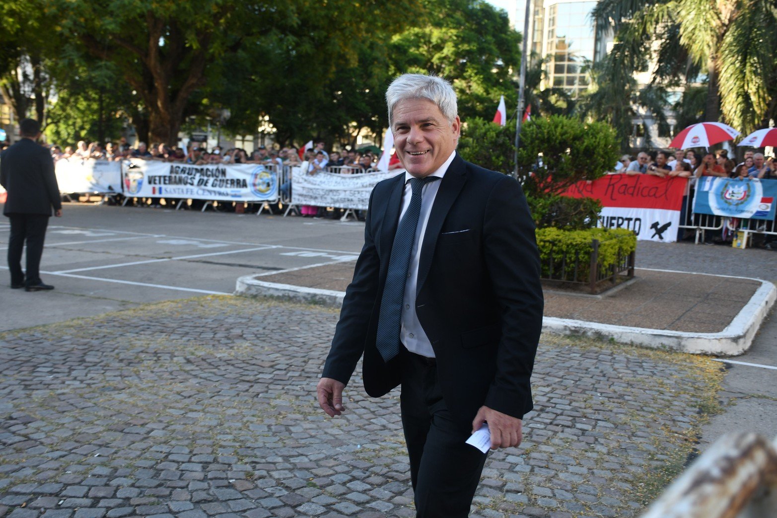 El Procurador General, en su llegada a la Legislatura, el 10 de diciembre de 2023, para la asunción del gobernador Maximiliano Pullaro. Foto: Manuel Fabatía