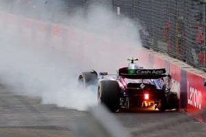 Formula One F1 - Mexico City Grand Prix - Autodromo Hermanos Rodriguez, Mexico City, Mexico - October 27, 2024
RB's Yuki Tsunoda crashes at the start of the race REUTERS/Henry Romero