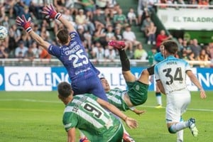 Banfield aprovechó. Con la mente en la Sudamericana, Racing presentó un equipo alternativo y cayó ante el Taladro 2 a 1 en el Florencio Sola. Crédito: Prensa Banfield