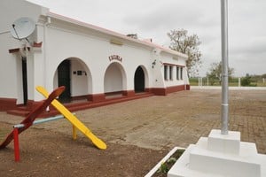 Primo agregó que la medida busca que otras instituciones educativas lleguen a San Carlos Sud y realicen distintas actividades recreativas, deportivas, artísticas, sociales y culturales vinculadas a la vida en la naturaleza.
Foto: Gentileza