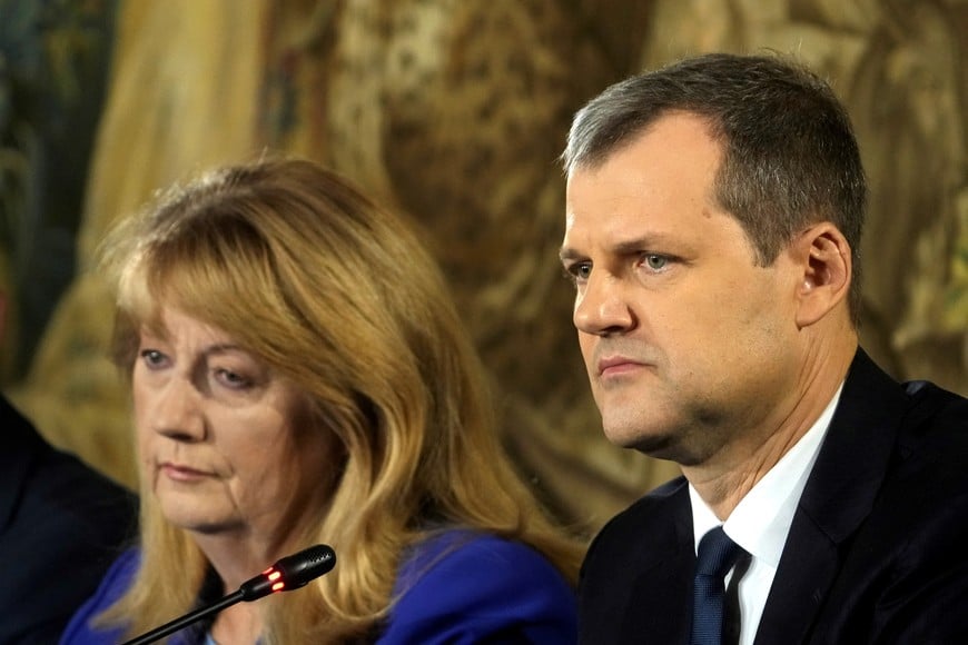 Social Democrats leader Vilija Blinkeviciute and a member Gintautas Paluckas attend a press conference after party winning at the general election in Vilnius, Lithuania October 28, 2024. REUTERS/Ints Kalnins