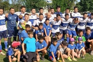 Sportivo Rivadavia ya está en la final por el título de campeón. Crédito: Francisco Diez.