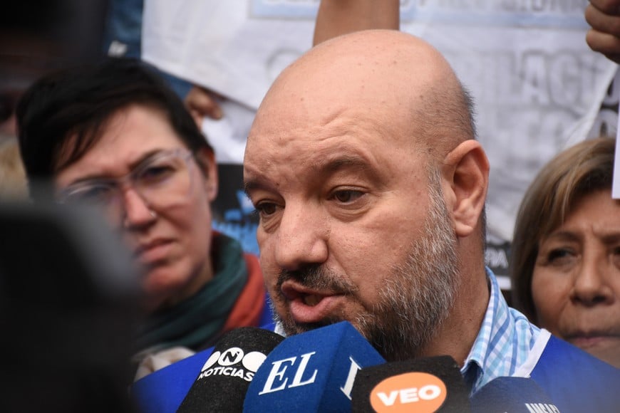 "lo que a nosotros nos preocupa es que a esta altura del año se dé a conocer que se van a modificar las condiciones laborales y del cursado de niñas y niños en la provincia de Santa Fe", dijo Rodrigo Alonso. Crédito: El Litoral