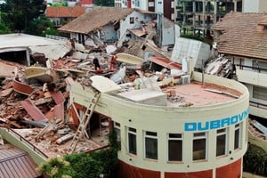 A drone view shows rescue workers searching for victims amidst the remains of the hotel Dubrovnik, after it collapsed, in the coastal city of Villa Gesell, Buenos Aires, Argentina October 29, 2024. REUTERS/Pablo Funes