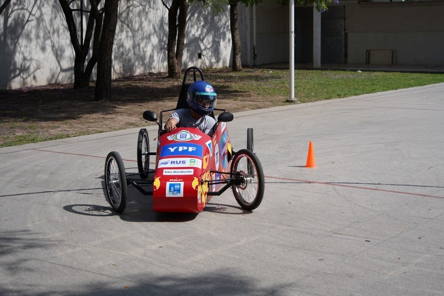 auto eléctrico escuela grierson