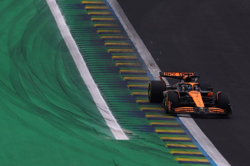 Formula One F1 - Sao Paulo Grand Prix - Autodromo Jose Carlos Pace, Sao Paulo, Brazil - November 1, 2024
McLaren's Oscar Piastri during sprint qualifying REUTERS/Amanda Perobelli