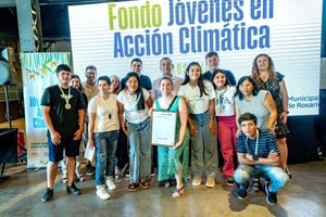 El Fondo Jóvenes en Acción Climática Rosario fue lanzado a fines de mayo pasado. La iniciativa formó parte de un Fondo de Juventud y Acción Climática, promovido por Bloomberg Philanthropies, con el apoyo de Ciudades y Gobiernos Locales Unidos (CGLU), que proporciona asistencia técnica y financiamiento para 100 ciudades de todo el mundo.