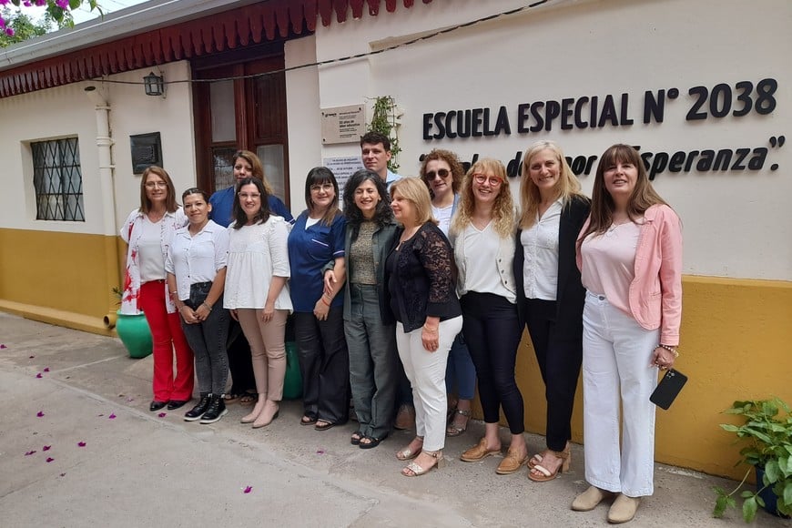 Con miras al futuro, Escobar afirmó que la escuela seguirá siendo un faro de oportunidades, promoviendo la inclusión y el respeto hacia todas las diferencias. "Sigamos construyendo juntos este legado", concluyó.