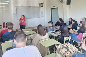 Luego de todo ese trabajo previo, en el mes de junio se realizaron los primeros encuentros con alumnos de 4º y 5º año de los núcleos rurales, logrando un ambiente de trabajo activo, dinámico y motivador.