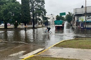 Intensas lluvias en la ciudad de Santa Fe este lunes. Crédito: El Litoral