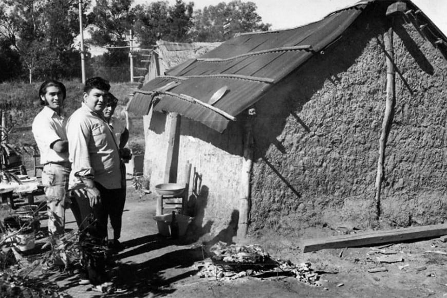 El libro presenta además de las historias, imágenes inéditas de los primeros pobladores de ese sector. Foto: Gentileza Miguel Dalla Fontana