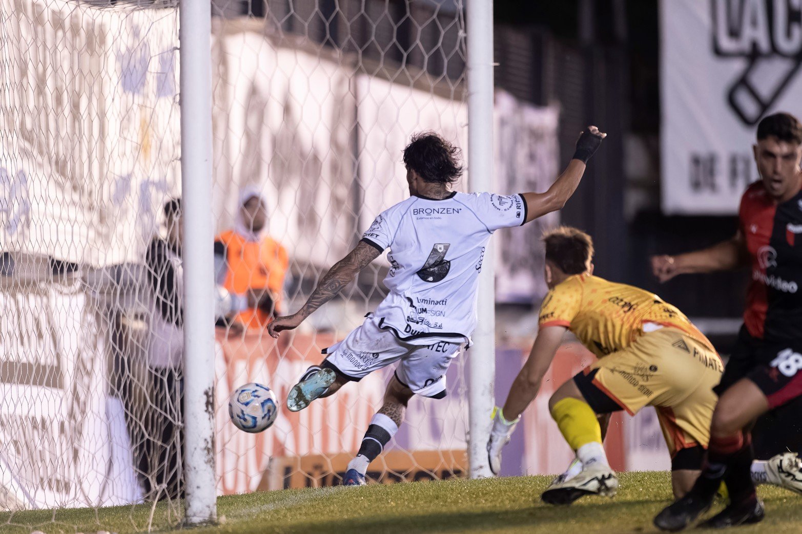 El empate no le alcanzó