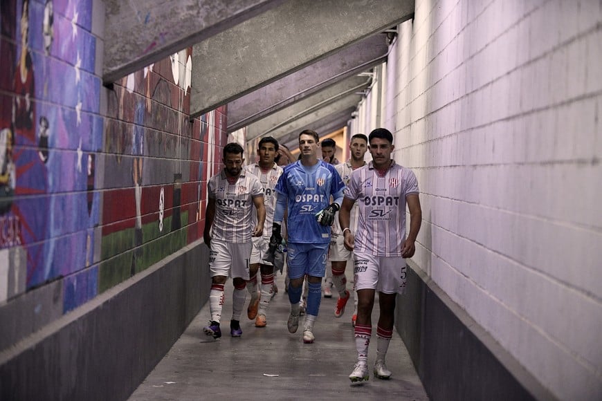 Flojo partido del Tate que se vuelve goleado de Avellaneda. Crédito: Matías Nápoli