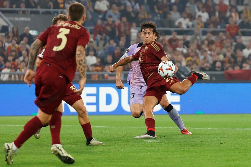 Soccer Football - Europa League - AS Roma v Athletic Bilbao - Stadio Olimpico, Rome, Italy - September 26, 2024
AS Roma's Paulo Dybala in action REUTERS/Ciro De Luca