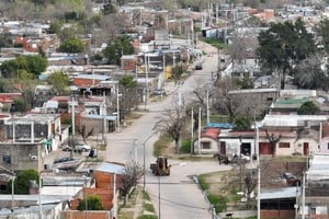 Una postal aérea del populoso San Lorenzo, barrio al que se busca intervenir para mejorar las condiciones de vida. Crédito: Fernando Nicola