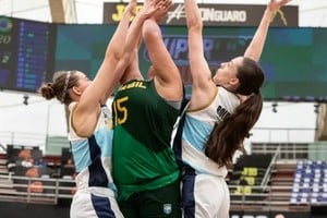 Argentina volvió a ganar y es líder del Grupo B. Fotos: FIBA