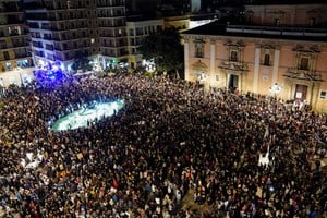 Civil groups and unions protest against the management of the emergency response to the deadly floods in eastern Spain, in Valencia, Spain, November 9, 2024. REUTERS/Ana Beltran