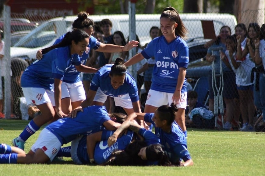 El festejo del gol rojiblanco. Crédito: Prensa Unión