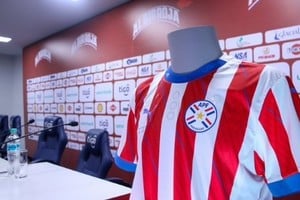 Además, "La Albirroja" se presentará con una camiseta muy especial.