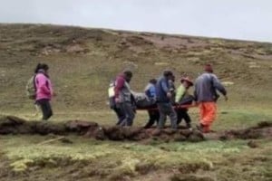 La pareja de la víctima, Samuel Andrés, sufrió lesiones y fue trasladado a Cusco.