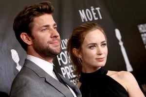 El actor junto a su esposa, la actriz Emily Blunt.