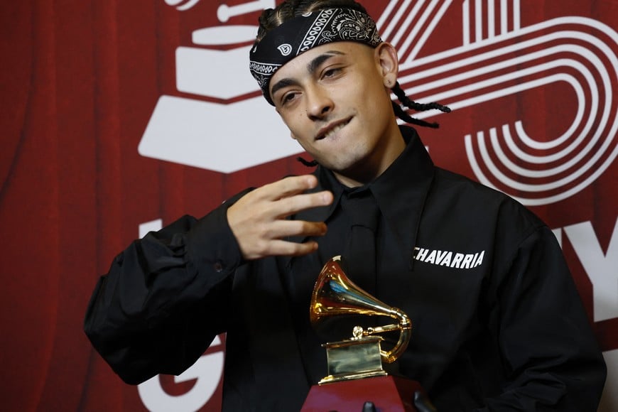 Trueno poses with Best Urban FusionPerformance Award for "Tranky Funky" at the 25th Annual Latin Grammy Awards in Miami, Florida, U.S., November 14, 2024. REUTERS/Marco Bello