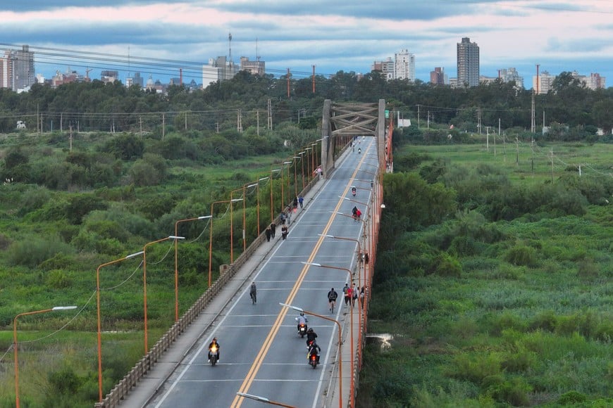 El histórico puente Carretero, con más de 80 años conectando Santa Fe con Santo Tomé. Foto: Fernando Nicola