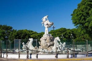 La obra, hoy en la Costanera Sur de la Ciudad de Buenos Aires, muestra a las nereidas durante el nacimiento de Venus. Foto: Gobierno de la Ciudad de Buenos Aires