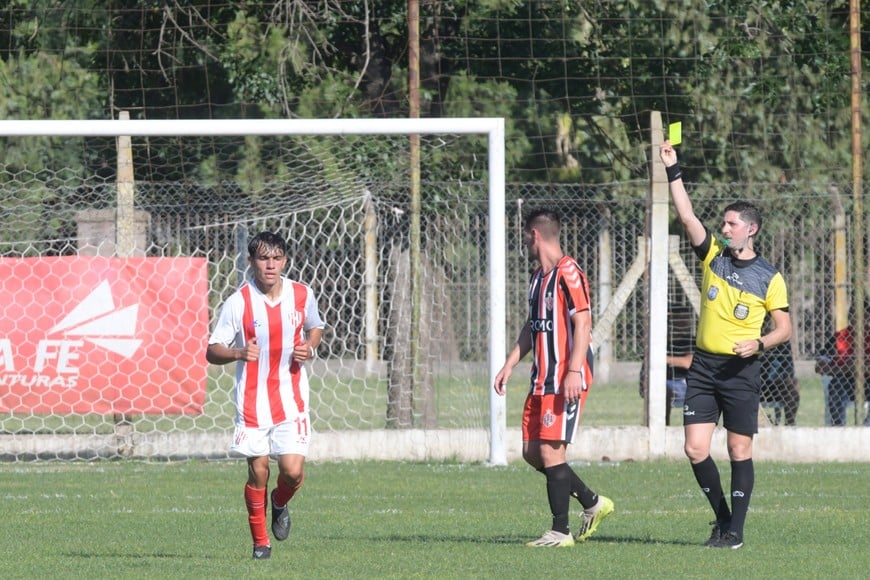 Hizo historia. Juventud Unida pisó fuerte en La Tatenguita, venció a Unión y se instaló en la semifinal. Crédito: Luis Cetraro