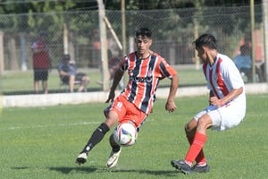 Hizo historia. Juventud Unida pisó fuerte en La Tatenguita, venció a Unión y se instaló en la semifinal. Crédito: Luis Cetraro