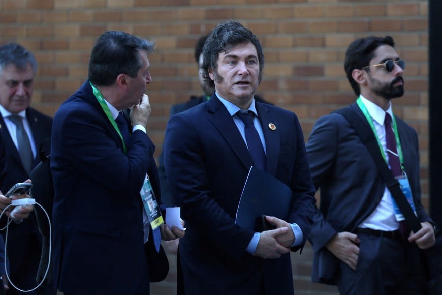 G20 member and Argentina's President Javier Milei leaves after taking the group photo during the G20 summit at the Museum of Modern Art in Rio de Janeiro, Brazil, November 18, 2024. REUTERS/Leah Millis