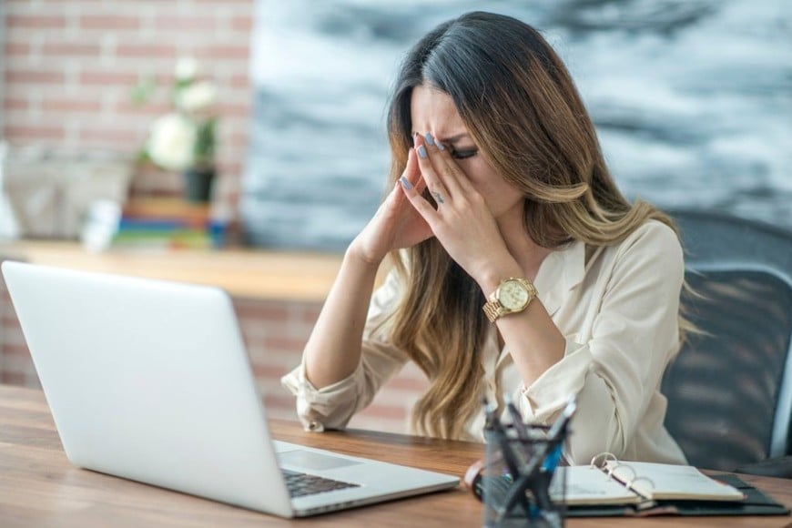 El equilibrio entre trabajo y descanso es esencial para la salud mental.