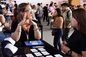 Más de 3000 personas se inscribieron para participar este miércoles de la Expo Empleo que se realizará en la ciudad de Santa Fe.