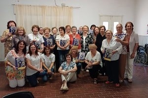 Encuentro y asamblea de AMPRA. Reunión anual de mujeres piemontesas en Santa Fe. Gentileza