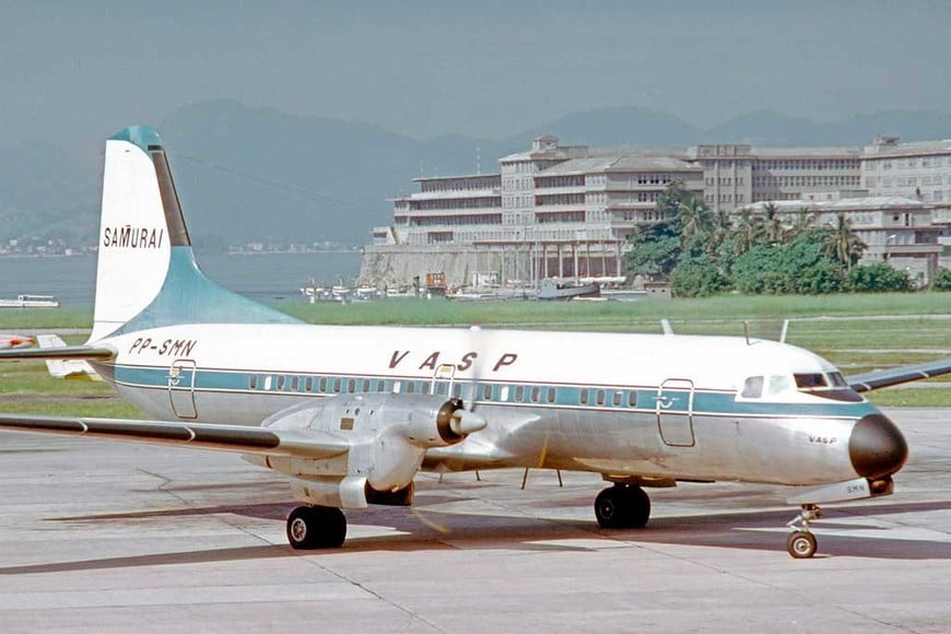 La aeronave japonesa en el aeropuerto de Río de Janeiro.