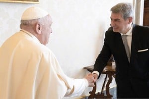 Francisco recordó con mucho afecto su estancia en la ciudad durante 1964 y 1965, y contó anécdotas con sus alumnos.