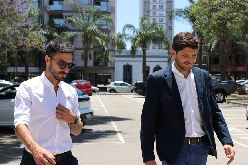 Una amistad de toda la vida. El gobernador Pullaro junto al delantero Scocco